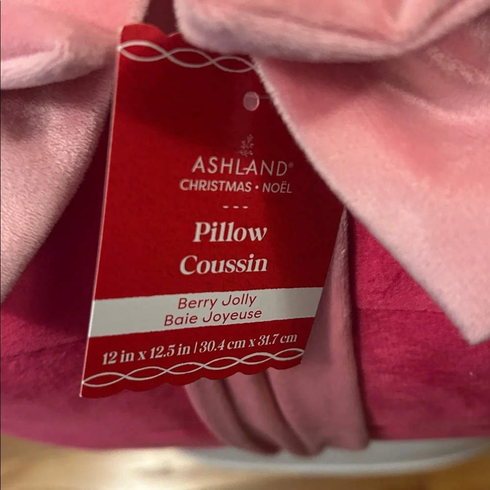 ASHLAND PINK GIFT BOX PILLOW WITH BOW 12